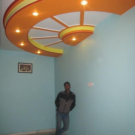 Krishna Paying Guest House Varanasi Exterior foto